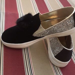 NWT size 6 youth by Nina